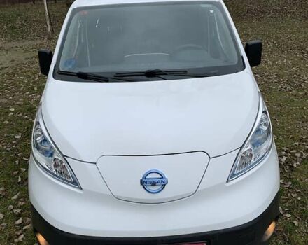 Білий Ніссан e-NV200, об'ємом двигуна 0 л та пробігом 92 тис. км за 12500 $, фото 2 на Automoto.ua
