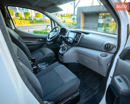 Білий Ніссан e-NV200, об'ємом двигуна 0 л та пробігом 49 тис. км за 14600 $, фото 15 на Automoto.ua