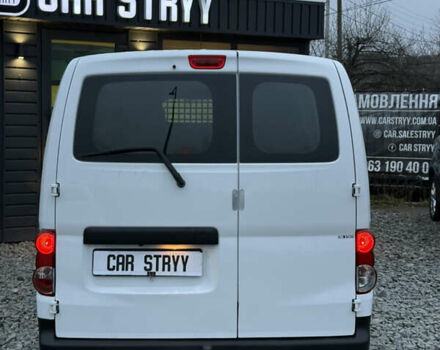 Белый Ниссан e-NV200, объемом двигателя 0 л и пробегом 145 тыс. км за 12700 $, фото 31 на Automoto.ua