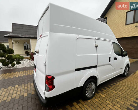 Белый Ниссан e-NV200, объемом двигателя 0 л и пробегом 55 тыс. км за 13800 $, фото 25 на Automoto.ua