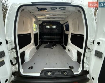 Білий Ніссан e-NV200, об'ємом двигуна 0 л та пробігом 27 тис. км за 16500 $, фото 44 на Automoto.ua