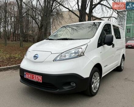 Білий Ніссан e-NV200, об'ємом двигуна 0 л та пробігом 27 тис. км за 16500 $, фото 1 на Automoto.ua