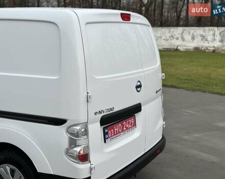 Белый Ниссан e-NV200, объемом двигателя 0 л и пробегом 4 тыс. км за 15399 $, фото 19 на Automoto.ua