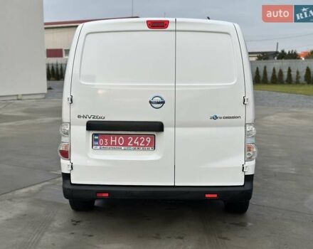 Белый Ниссан e-NV200, объемом двигателя 0 л и пробегом 4 тыс. км за 15399 $, фото 5 на Automoto.ua