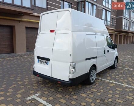 Білий Ніссан e-NV200, об'ємом двигуна 0 л та пробігом 61 тис. км за 12600 $, фото 8 на Automoto.ua