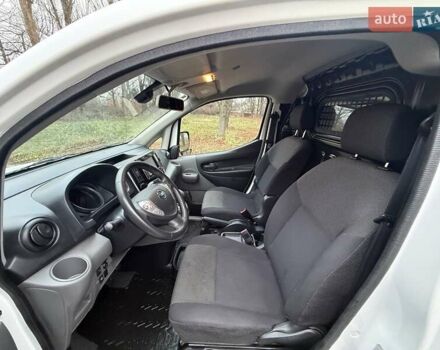 Білий Ніссан e-NV200, об'ємом двигуна 0 л та пробігом 27 тис. км за 16500 $, фото 21 на Automoto.ua