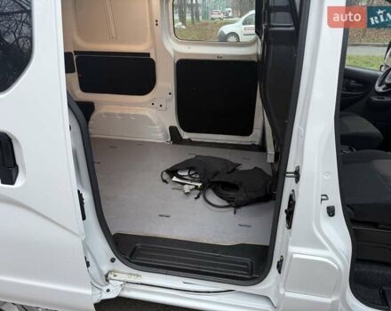 Білий Ніссан e-NV200, об'ємом двигуна 0 л та пробігом 27 тис. км за 16500 $, фото 42 на Automoto.ua