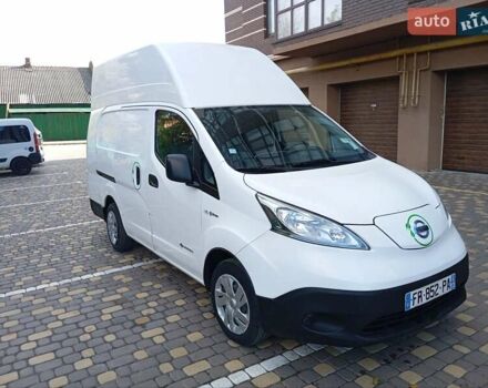 Білий Ніссан e-NV200, об'ємом двигуна 0 л та пробігом 61 тис. км за 12600 $, фото 4 на Automoto.ua