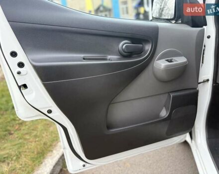 Білий Ніссан e-NV200, об'ємом двигуна 0 л та пробігом 27 тис. км за 16500 $, фото 18 на Automoto.ua