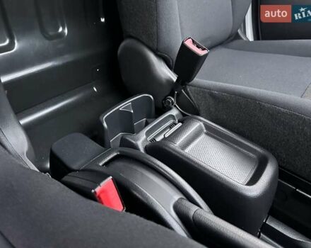 Белый Ниссан e-NV200, объемом двигателя 0 л и пробегом 4 тыс. км за 15399 $, фото 25 на Automoto.ua