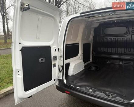 Білий Ніссан e-NV200, об'ємом двигуна 0 л та пробігом 48 тис. км за 15700 $, фото 25 на Automoto.ua