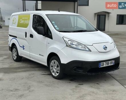 Белый Ниссан e-NV200, объемом двигателя 0 л и пробегом 38 тыс. км за 14999 $, фото 2 на Automoto.ua