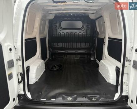 Білий Ніссан e-NV200, об'ємом двигуна 0 л та пробігом 48 тис. км за 15700 $, фото 26 на Automoto.ua