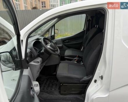 Білий Ніссан e-NV200, об'ємом двигуна 0 л та пробігом 48 тис. км за 15700 $, фото 15 на Automoto.ua