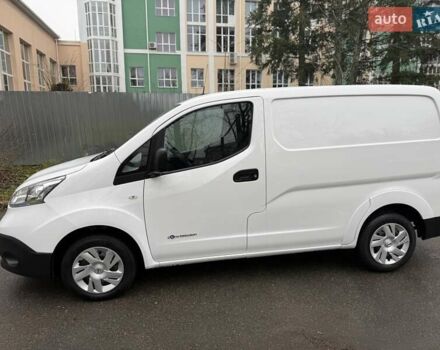 Білий Ніссан e-NV200, об'ємом двигуна 0 л та пробігом 48 тис. км за 15700 $, фото 4 на Automoto.ua