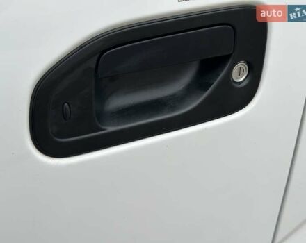 Белый Ниссан e-NV200, объемом двигателя 0 л и пробегом 38 тыс. км за 14999 $, фото 10 на Automoto.ua