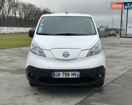 Белый Ниссан e-NV200, объемом двигателя 0 л и пробегом 38 тыс. км за 14999 $, фото 1 на Automoto.ua