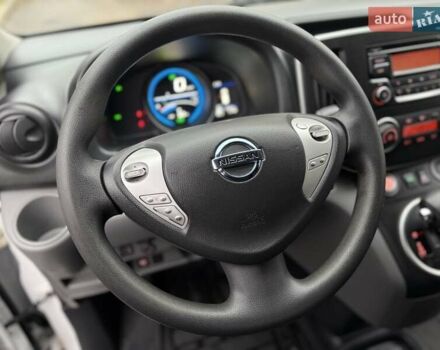 Білий Ніссан e-NV200, об'ємом двигуна 0 л та пробігом 48 тис. км за 15700 $, фото 13 на Automoto.ua