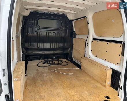 Белый Ниссан e-NV200, объемом двигателя 0 л и пробегом 38 тыс. км за 14999 $, фото 18 на Automoto.ua