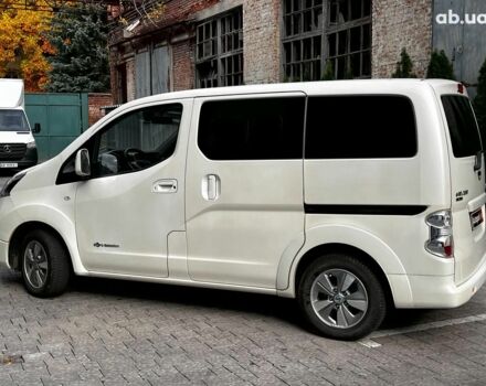 Белый Ниссан e-NV200, объемом двигателя 0 л и пробегом 33 тыс. км за 18790 $, фото 5 на Automoto.ua