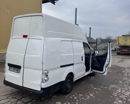 Белый Ниссан e-NV200, объемом двигателя 0 л и пробегом 49 тыс. км за 14500 $, фото 2 на Automoto.ua