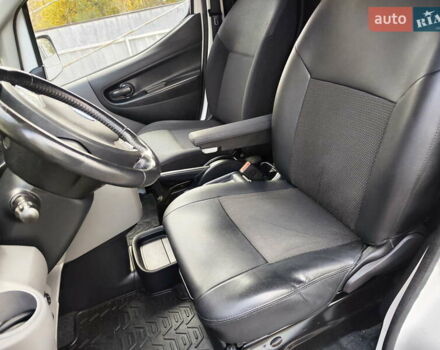 Белый Ниссан e-NV200, объемом двигателя 0 л и пробегом 45 тыс. км за 13999 $, фото 10 на Automoto.ua