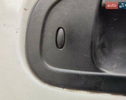 Белый Ниссан e-NV200, объемом двигателя 0 л и пробегом 45 тыс. км за 13999 $, фото 24 на Automoto.ua