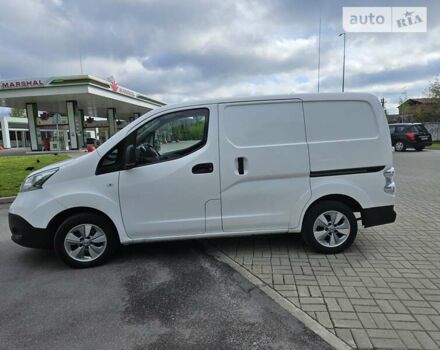 Білий Ніссан e-NV200, об'ємом двигуна 0 л та пробігом 96 тис. км за 12950 $, фото 5 на Automoto.ua