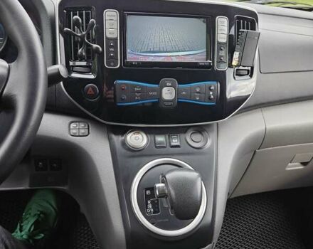 Білий Ніссан e-NV200, об'ємом двигуна 0 л та пробігом 96 тис. км за 12950 $, фото 10 на Automoto.ua