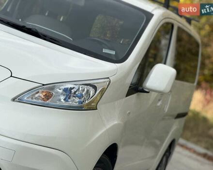 Белый Ниссан e-NV200, объемом двигателя 0 л и пробегом 124 тыс. км за 9950 $, фото 4 на Automoto.ua