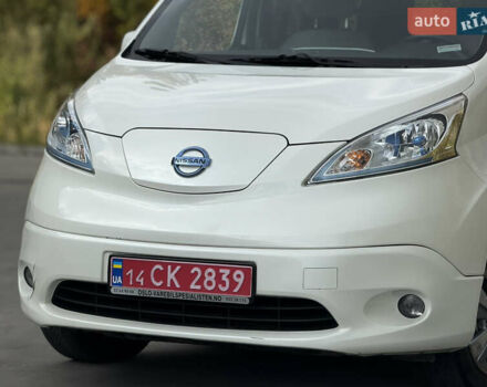 Белый Ниссан e-NV200, объемом двигателя 0 л и пробегом 124 тыс. км за 9950 $, фото 5 на Automoto.ua