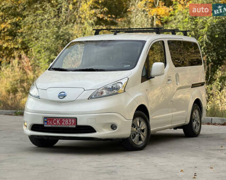 Белый Ниссан e-NV200, объемом двигателя 0 л и пробегом 124 тыс. км за 9950 $, фото 2 на Automoto.ua