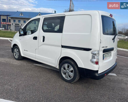 Білий Ніссан e-NV200, об'ємом двигуна 0 л та пробігом 48 тис. км за 9950 $, фото 11 на Automoto.ua