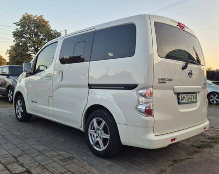 Білий Ніссан e-NV200, об'ємом двигуна 0 л та пробігом 124 тис. км за 15700 $, фото 2 на Automoto.ua