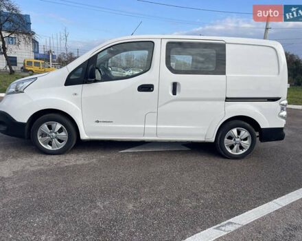 Білий Ніссан e-NV200, об'ємом двигуна 0 л та пробігом 48 тис. км за 9950 $, фото 13 на Automoto.ua