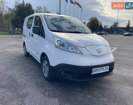 Білий Ніссан e-NV200, об'ємом двигуна 0 л та пробігом 48 тис. км за 9950 $, фото 3 на Automoto.ua