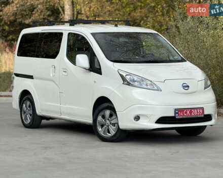 Белый Ниссан e-NV200, объемом двигателя 0 л и пробегом 124 тыс. км за 9950 $, фото 7 на Automoto.ua