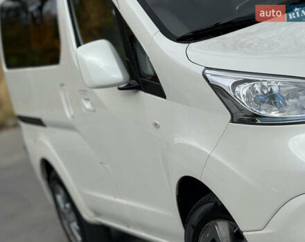 Белый Ниссан e-NV200, объемом двигателя 0 л и пробегом 124 тыс. км за 9950 $, фото 10 на Automoto.ua