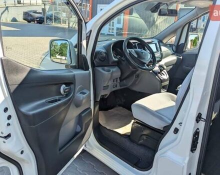 Белый Ниссан e-NV200, объемом двигателя 0 л и пробегом 169 тыс. км за 11000 $, фото 9 на Automoto.ua