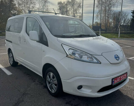 Белый Ниссан e-NV200, объемом двигателя 0 л и пробегом 117 тыс. км за 10750 $, фото 1 на Automoto.ua