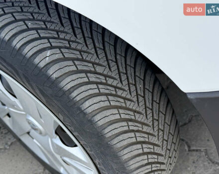 Белый Ниссан e-NV200, объемом двигателя 0 л и пробегом 27 тыс. км за 9800 $, фото 33 на Automoto.ua