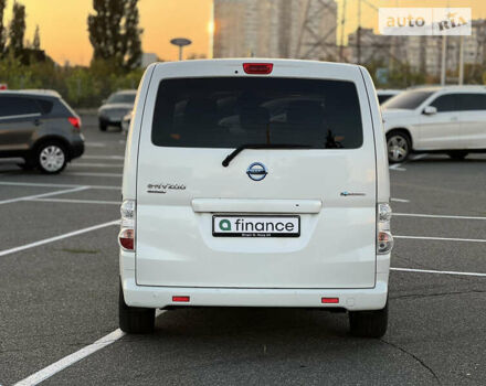 Білий Ніссан e-NV200, об'ємом двигуна 0 л та пробігом 82 тис. км за 16900 $, фото 11 на Automoto.ua