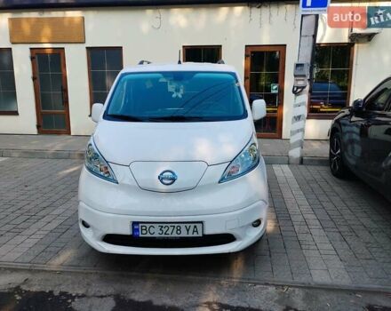 Белый Ниссан e-NV200, объемом двигателя 0 л и пробегом 114 тыс. км за 13500 $, фото 2 на Automoto.ua