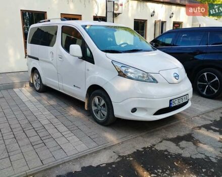 Белый Ниссан e-NV200, объемом двигателя 0 л и пробегом 114 тыс. км за 13500 $, фото 8 на Automoto.ua