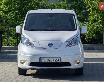 Белый Ниссан e-NV200, объемом двигателя 0 л и пробегом 169 тыс. км за 11000 $, фото 2 на Automoto.ua