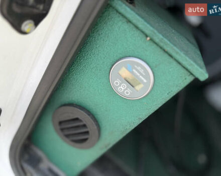 Белый Ниссан e-NV200, объемом двигателя 0 л и пробегом 40 тыс. км за 10900 $, фото 24 на Automoto.ua