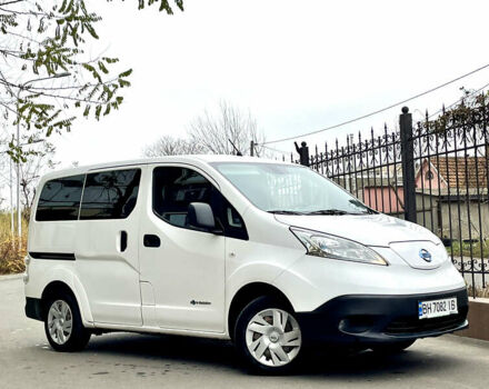 Белый Ниссан e-NV200, объемом двигателя 0 л и пробегом 85 тыс. км за 15600 $, фото 1 на Automoto.ua