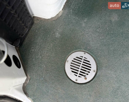 Белый Ниссан e-NV200, объемом двигателя 0 л и пробегом 40 тыс. км за 10900 $, фото 19 на Automoto.ua