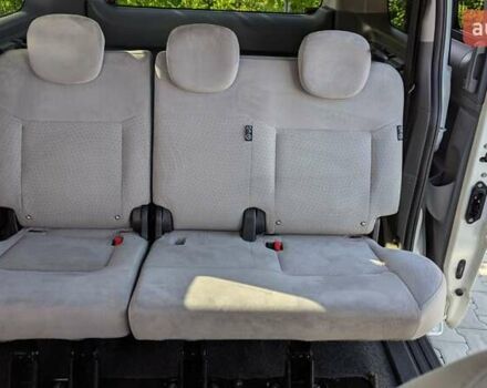 Белый Ниссан e-NV200, объемом двигателя 0 л и пробегом 169 тыс. км за 11000 $, фото 13 на Automoto.ua