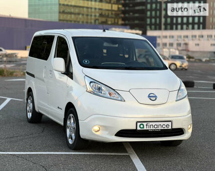 Білий Ніссан e-NV200, об'ємом двигуна 0 л та пробігом 82 тис. км за 16900 $, фото 5 на Automoto.ua